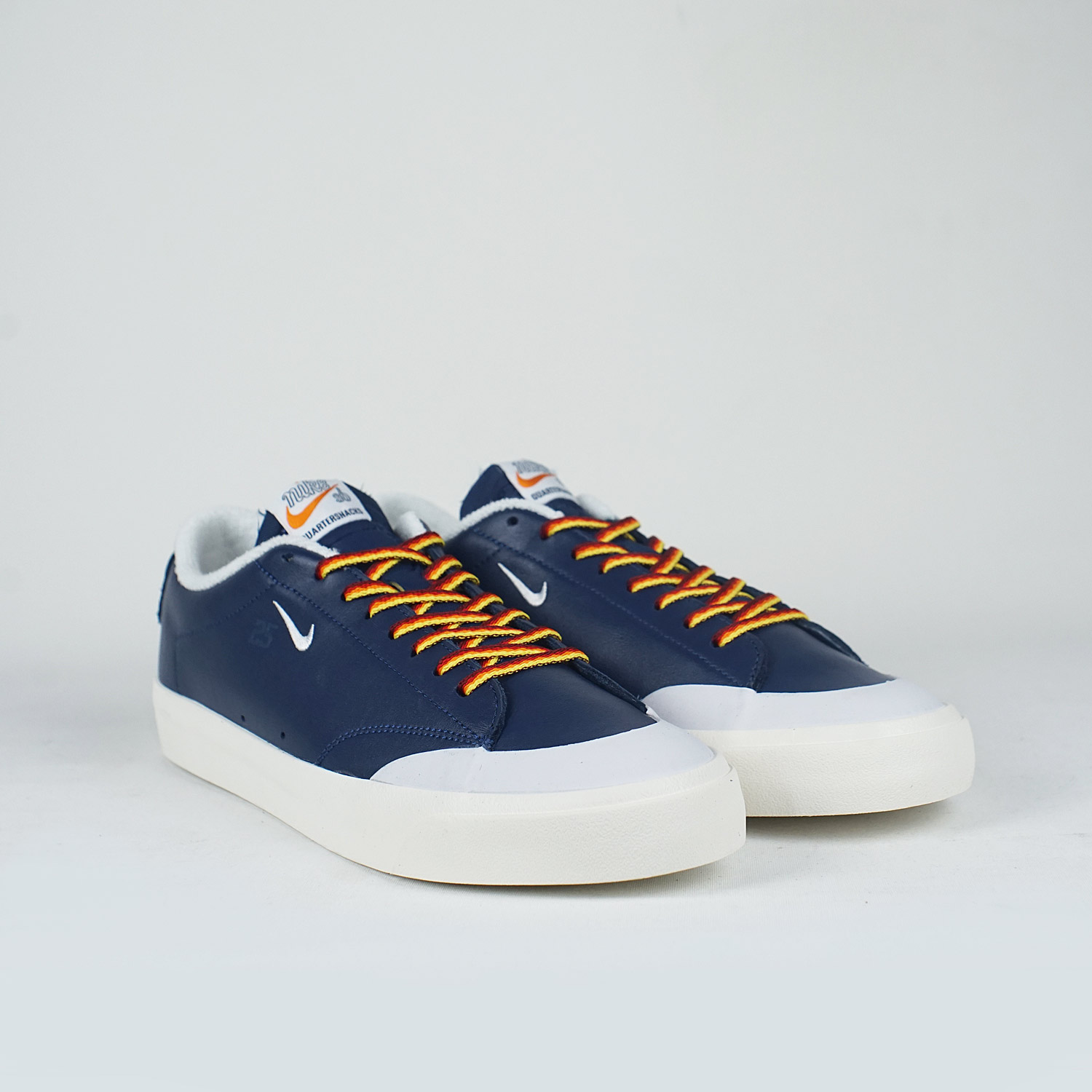 nike sb quartersnacks white