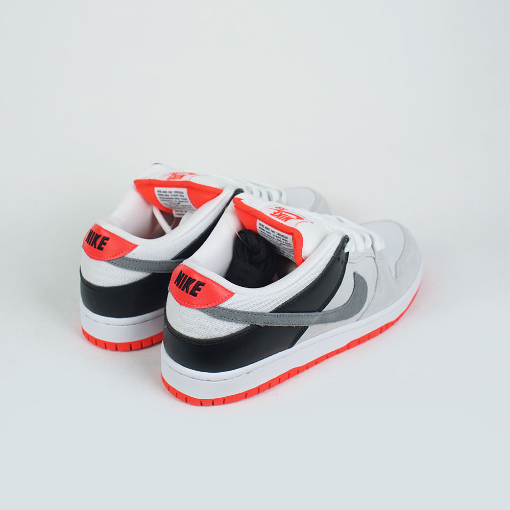 nike dunks neutral