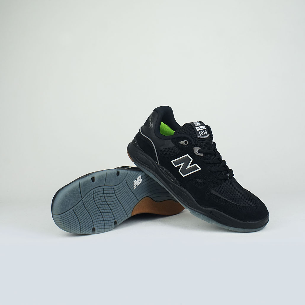 new balance numeric black