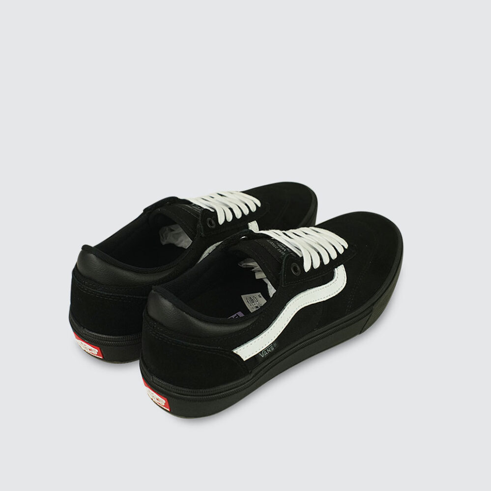 Vans old skool deals blackout pro