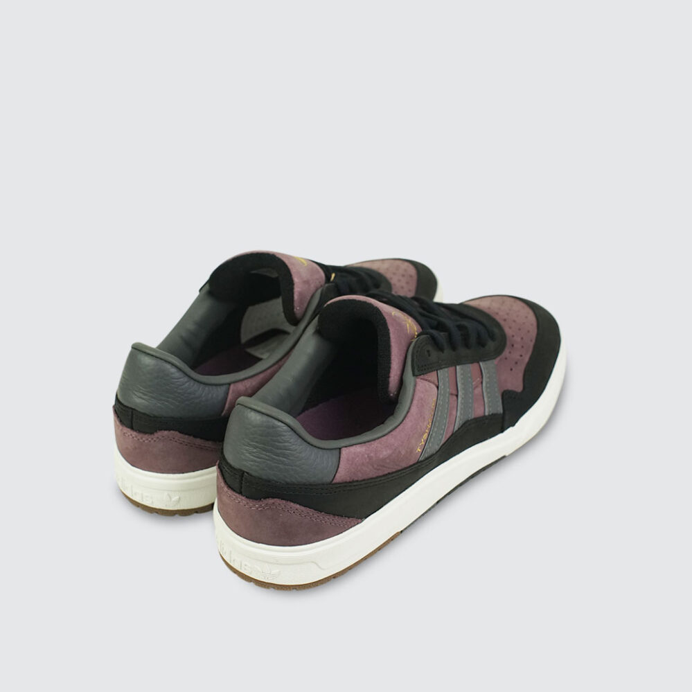 Adidas Tyshawn II SHAFIG/GREFIV/CBLACK Adidas Tyshawn II SHAFIG/GREFIV/CBLACK