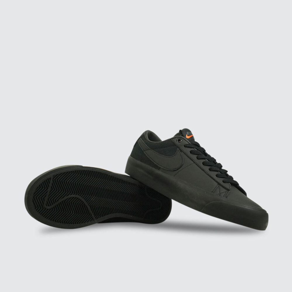 Nike SB Zoom Blazer Low Pro GT ISO Black/Black-Black