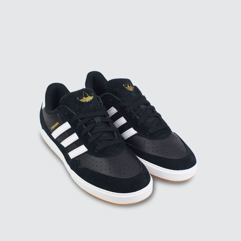 Adidas Tyshawn II CBLACK/FTWWH/GUM4 Adidas Tyshawn II CBLACK/FTWWH/GUM4