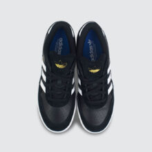 Adidas Tyshawn II CBLACK/FTWWH/GUM4 Adidas Tyshawn II CBLACK/FTWWH/GUM4
