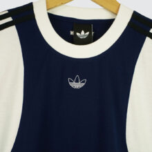 Adidas Tyshawn T-Shirt DRKBLUE/WHITE Adidas Tyshawn T-Shirt DRKBLUE/WHITE