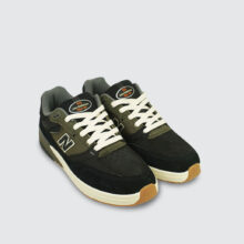 New Balance Numeric Andrew Reynolds 933 Black/Olive New Balance Numeric Andrew Reynolds 933 Black/Olive
