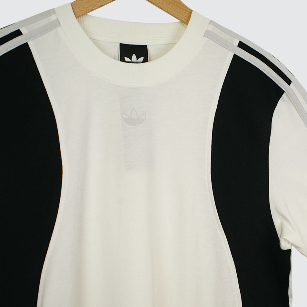 Adidas Tyshawn T-Shirt WHITE/BLACK Adidas Tyshawn T-Shirt WHITE/BLACK