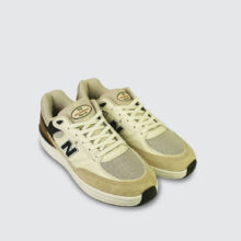 New Balance Numeric Andrew Reynolds 933 Quicksand/Seasalt