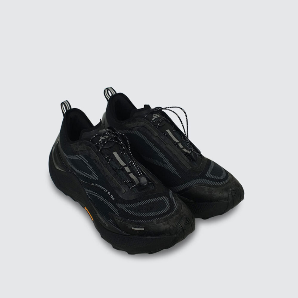 Adidas Holo Peak CBLACK/IRONMT/FTWWHT Adidas Holo Peak CBLACK/IRONMT/FTWWHT